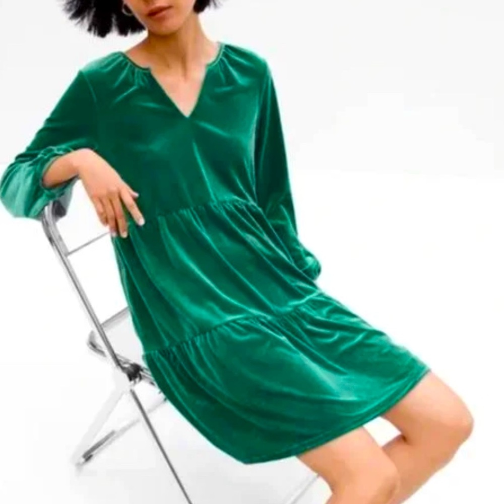 NWOT GAP Factory Green Velvet Tiered Dress